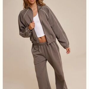 Oversized PrettyLittleThing Taupe Joggers